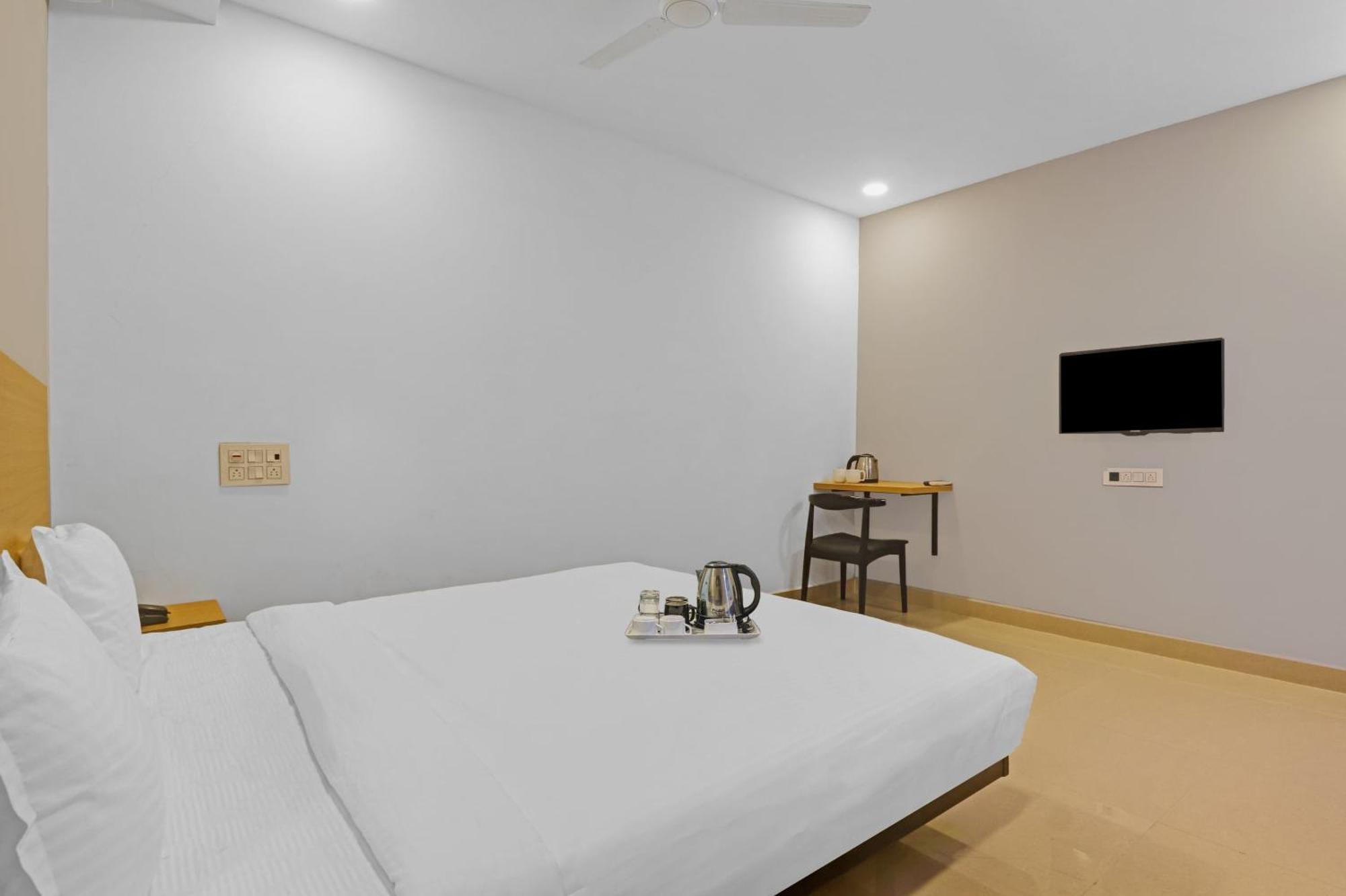 Hotel Townhouse Che Sigma Hyderabad Exterior foto