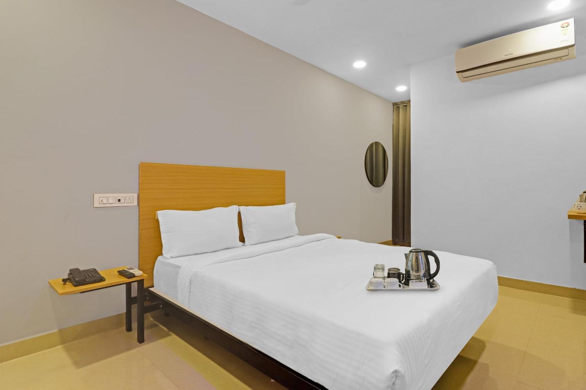 Hotel Townhouse Che Sigma Hyderabad Exterior foto