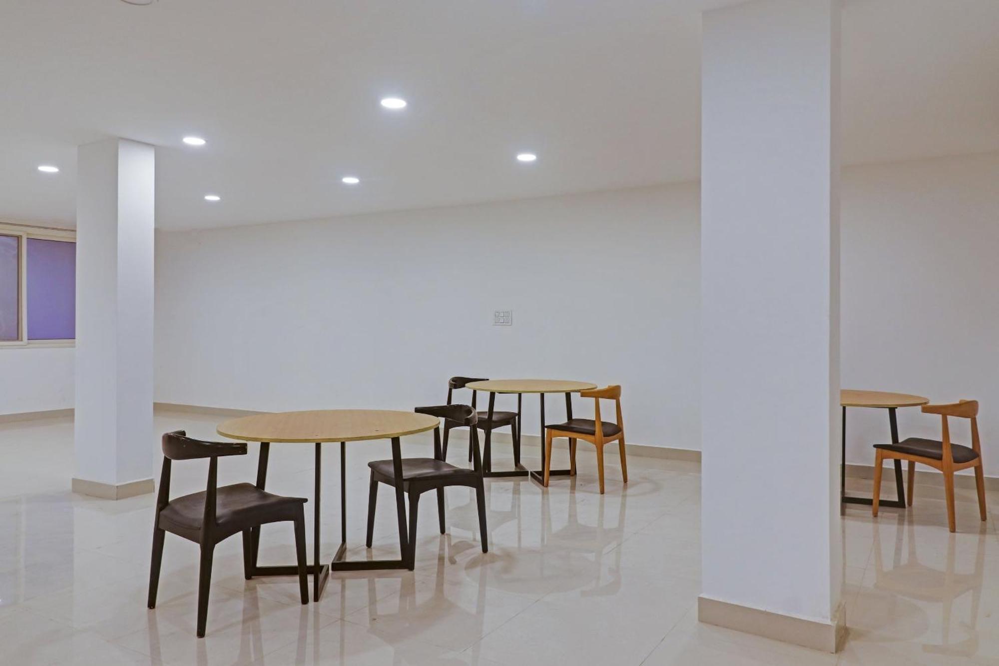 Hotel Townhouse Che Sigma Hyderabad Exterior foto